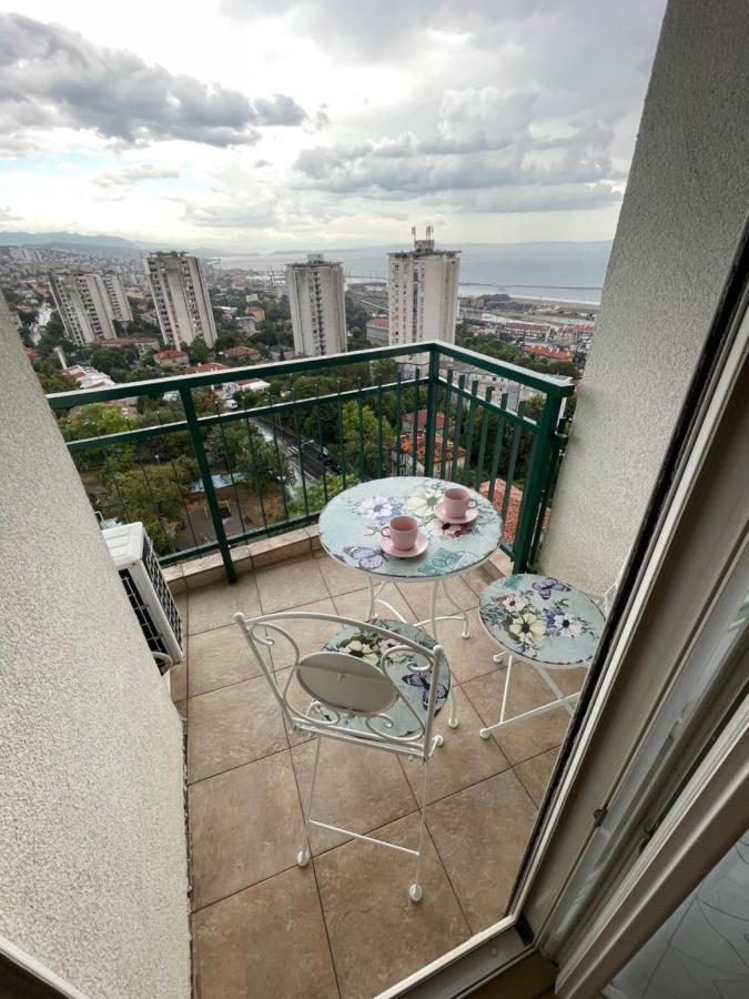 Apartment With Amazing City View Rijeka Bagian luar foto