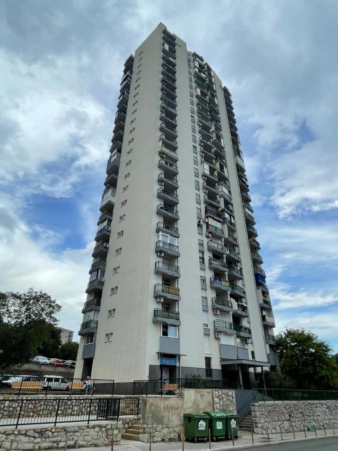 Apartment With Amazing City View Rijeka Bagian luar foto