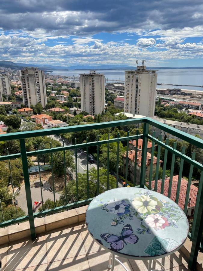 Apartment With Amazing City View Rijeka Bagian luar foto